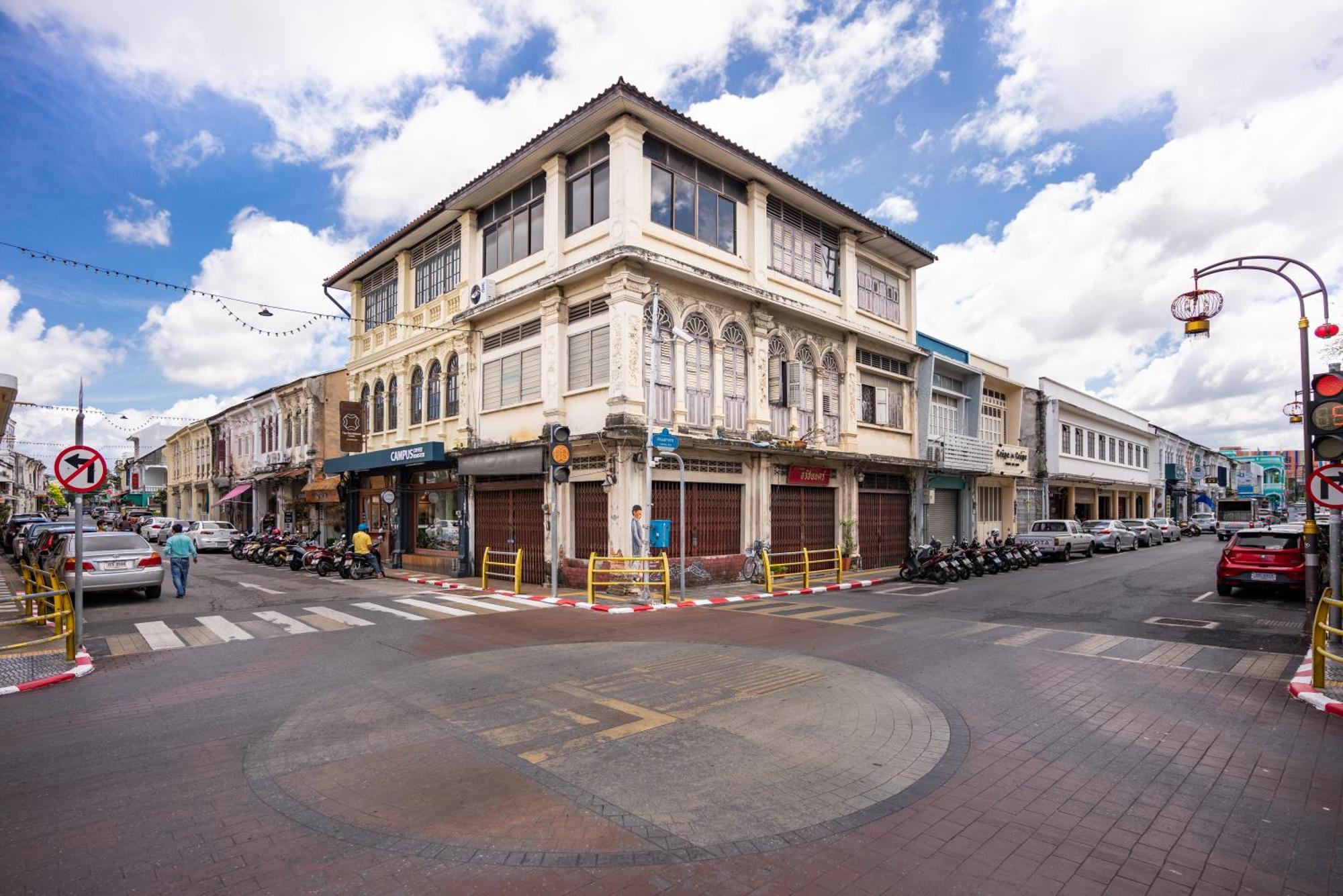 The Tint At Phuket Town - Sha Plus Exteriör bild
